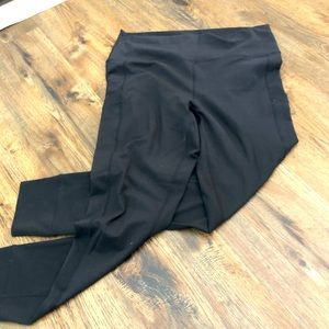 Black Fabletics leggings